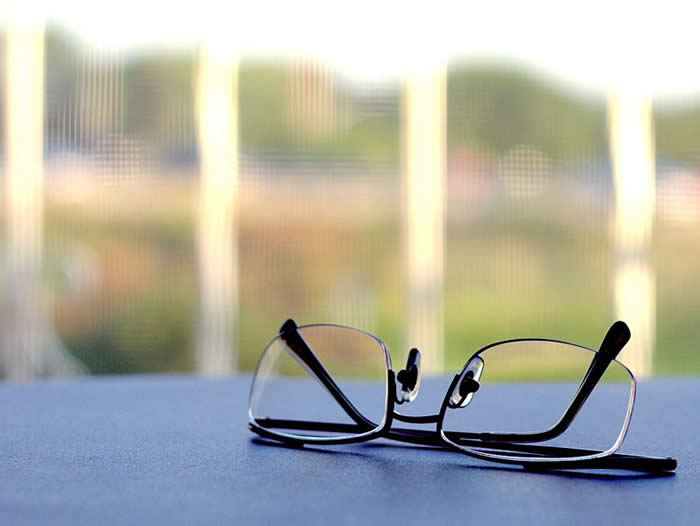 Image of glasses on a table
