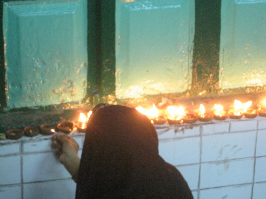lamp light in a Dargah