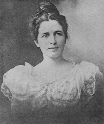 Photograph of Dorothy Mabel Reed Mendenhall as a young woman