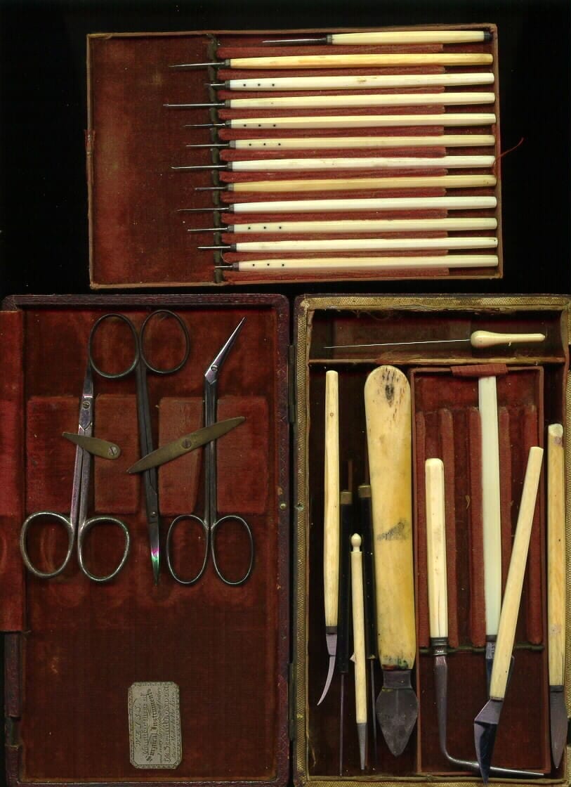 Instruments similar to those used by Thomas Richardson Colledge