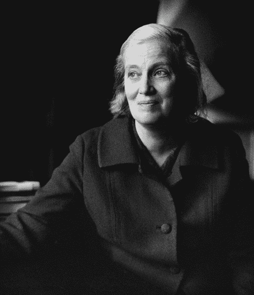 Fig 1 Dorothy Hodgkin. by Godfrey Argent. National Portrait Gallery